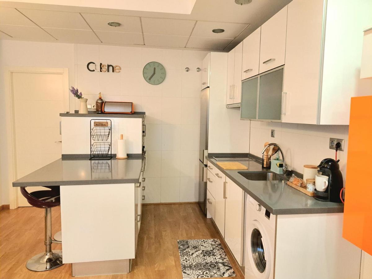 Apartamento Con Encanto Y Parking Trinidad 21 Málaga Eksteriør billede